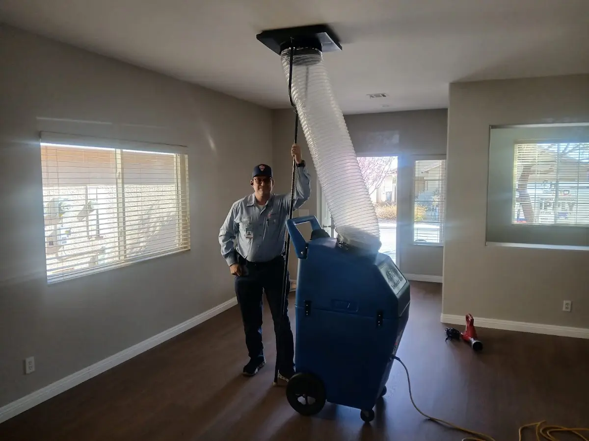 Professional Emergency HVAC Repair work inside a Mayfield home